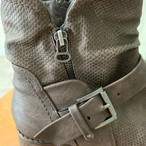 Corkys ~ Women Booties - Picture 8 of 8